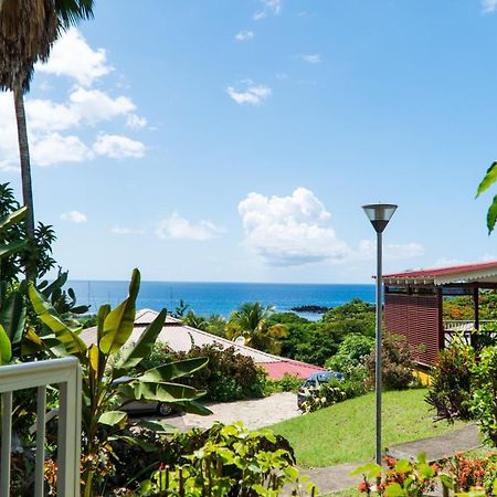 Bungalow Confortable Avec Vue Mer A Bouillante Villa Exterior photo