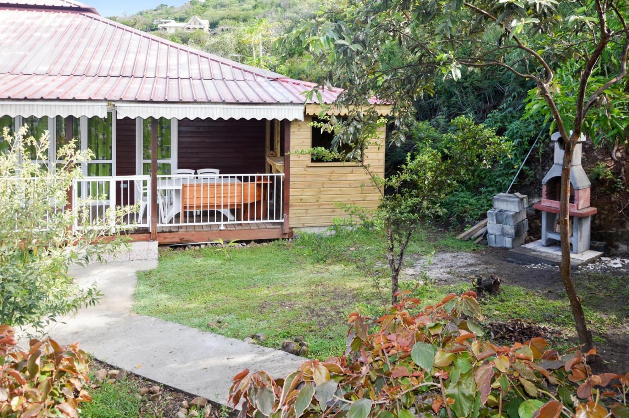 Bungalow Confortable Avec Vue Mer A Bouillante Villa Exterior photo